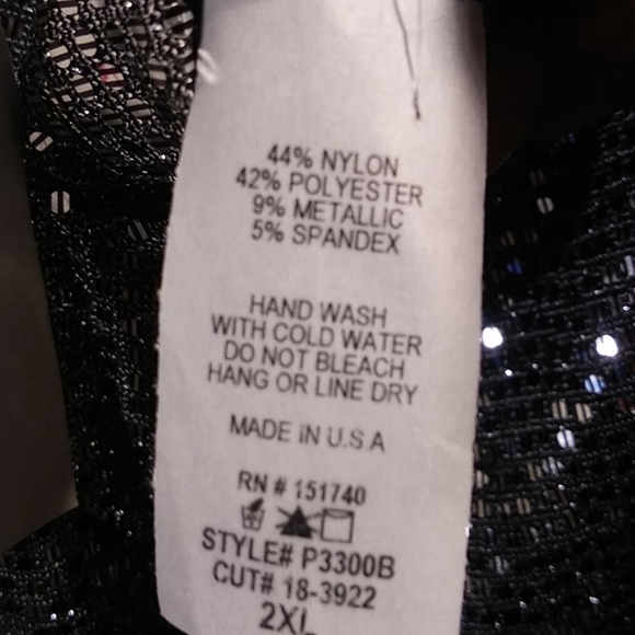 NWT sparkled  silver romper, Plus Size - Picture 7 of 7